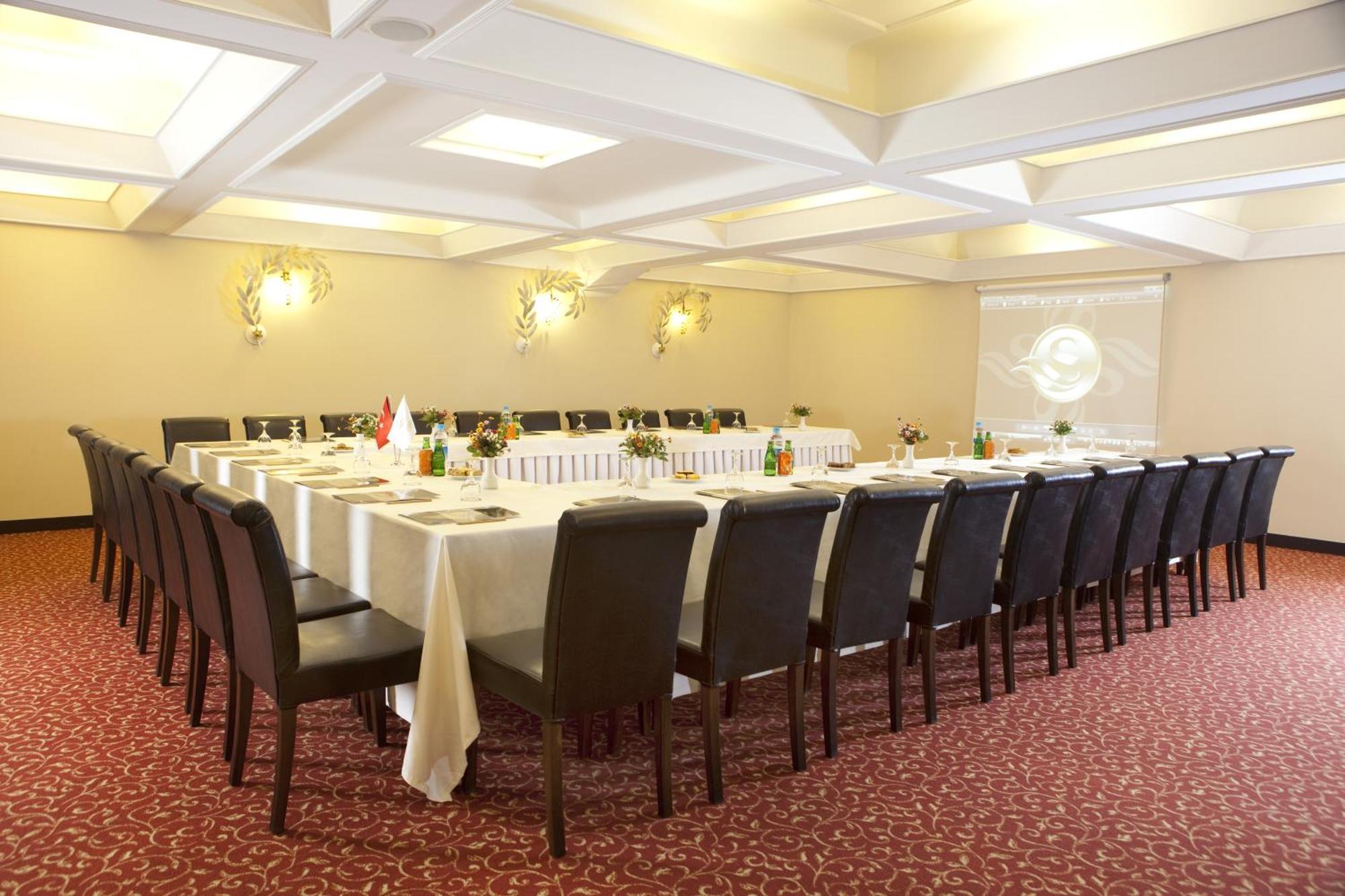 Susuzlu Atlantis Hotel Измир Екстериор снимка
