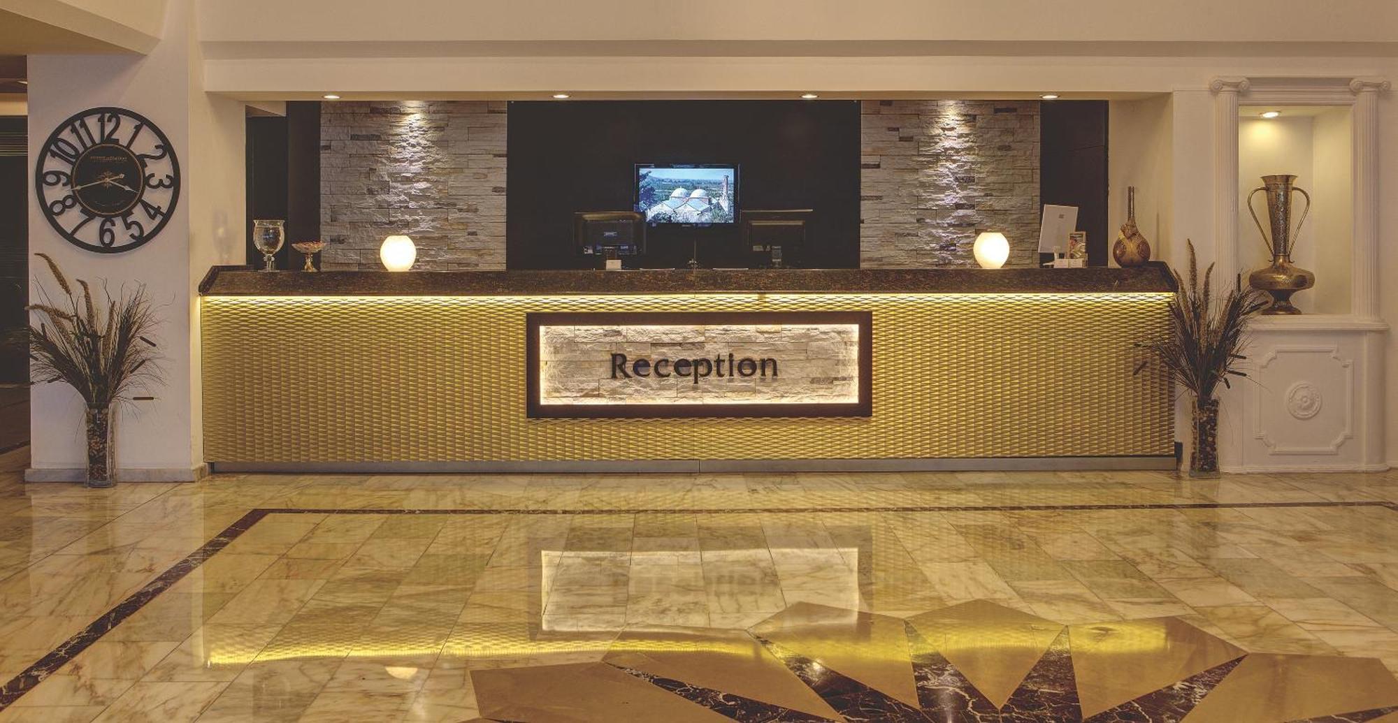 Susuzlu Atlantis Hotel Измир Екстериор снимка