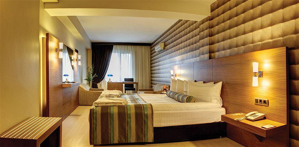 Susuzlu Atlantis Hotel Измир Екстериор снимка