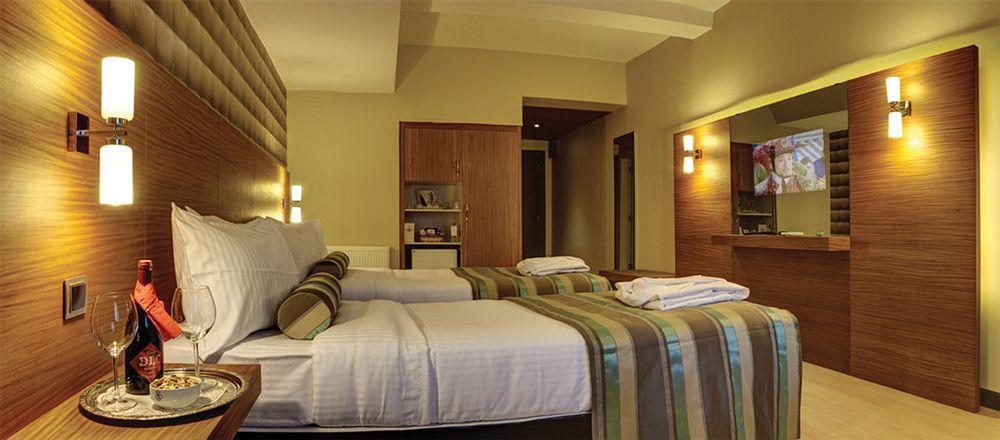 Susuzlu Atlantis Hotel Измир Екстериор снимка